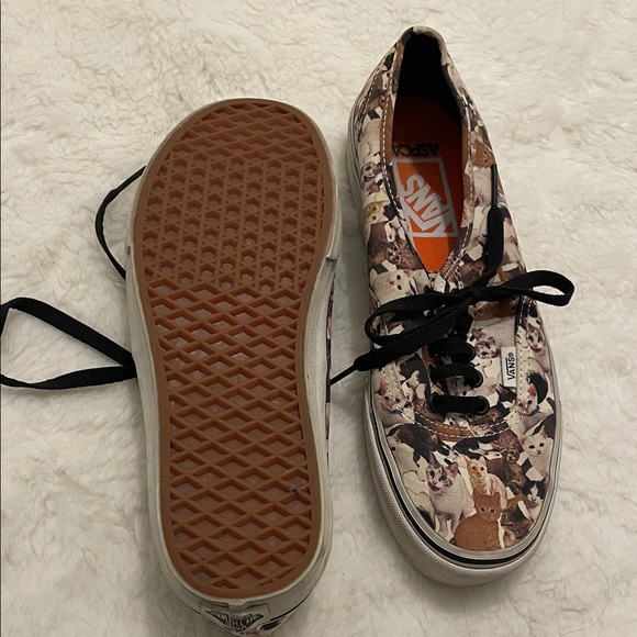 Vans Animal Print Sneakers with Black and Orange Details - Picture 3 of 3